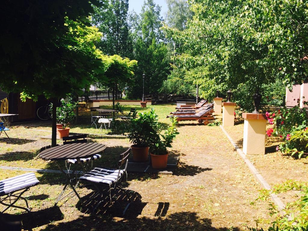 Hotel Bb Bahnhof Bertsdorf Ольберсдорф Экстерьер фото